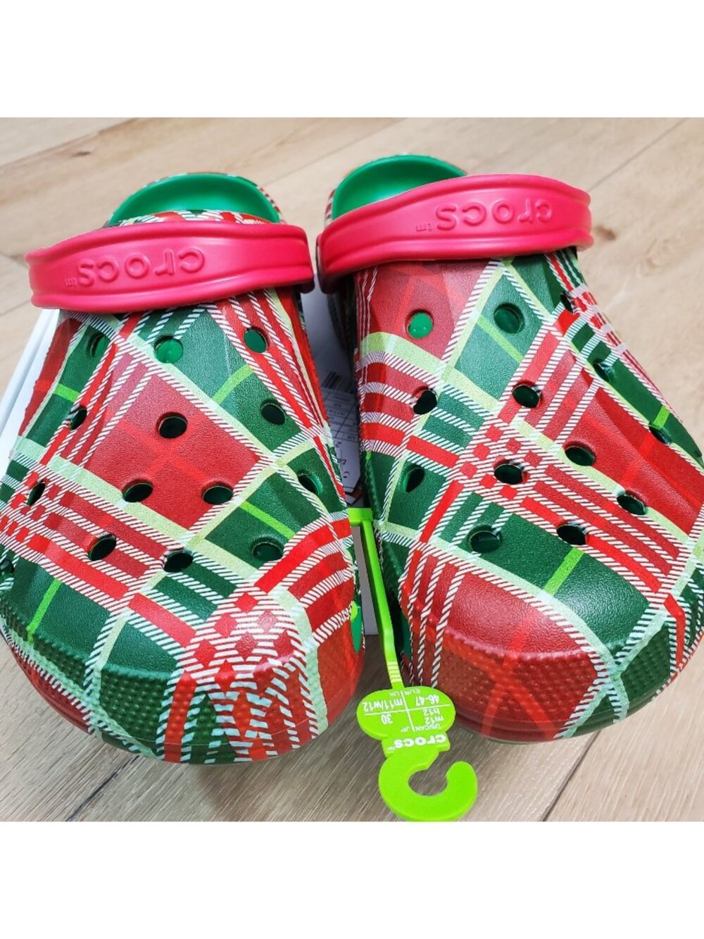 Crocs Baya Holiday Plaid Clogs Christmas Red Green Sandals Mens Size 12 Wmns 14
